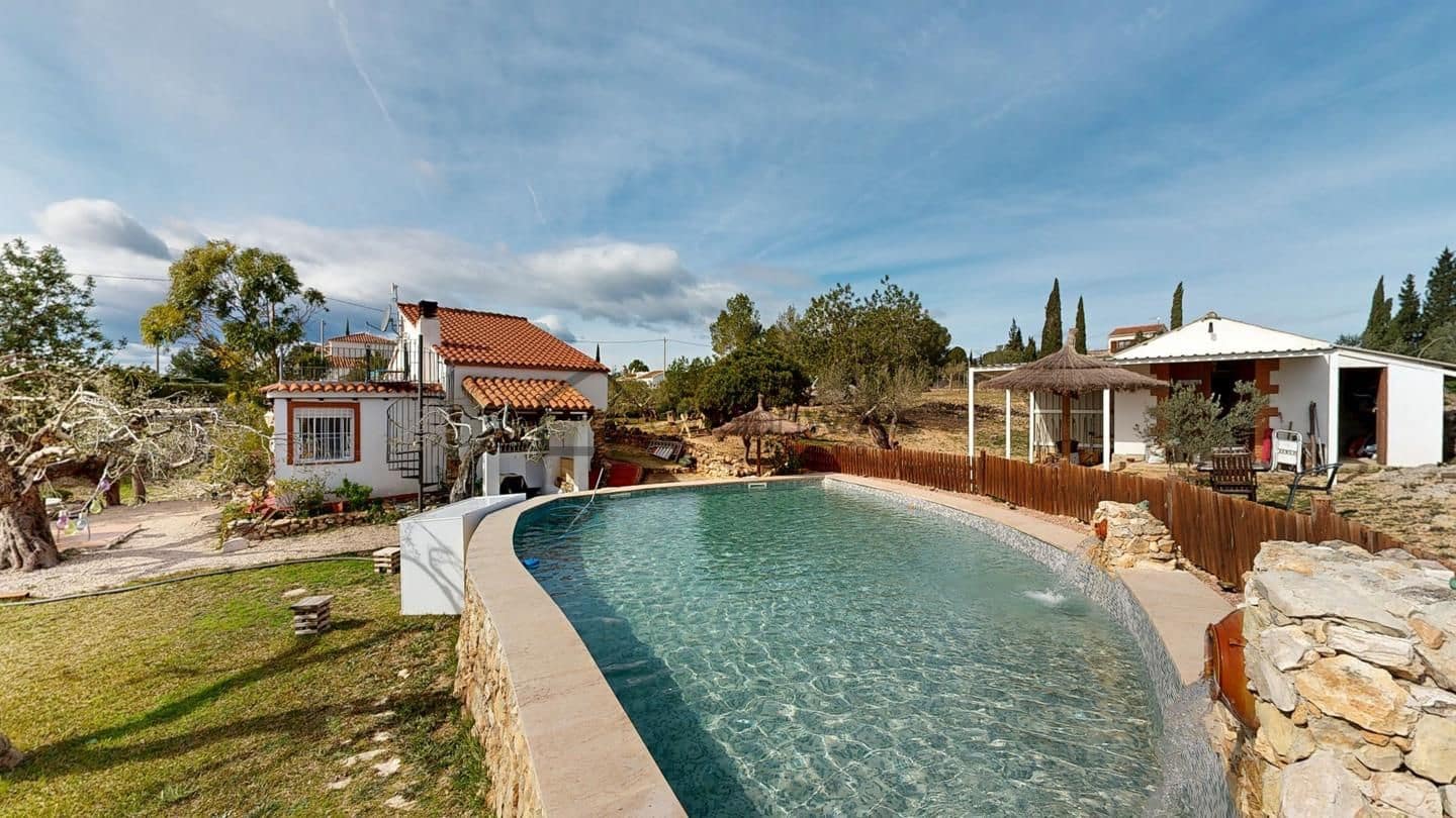 3 soveværelse Finca/Landehus til salg i L'Ampolla med swimmingpool - € 295.000 (Ref: 9628387)