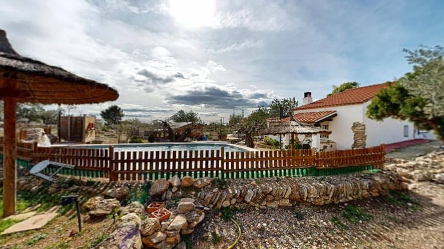 3 soveværelse Finca/Landehus til salg i L'Ampolla med swimmingpool - € 295.000 (Ref: 9628387)