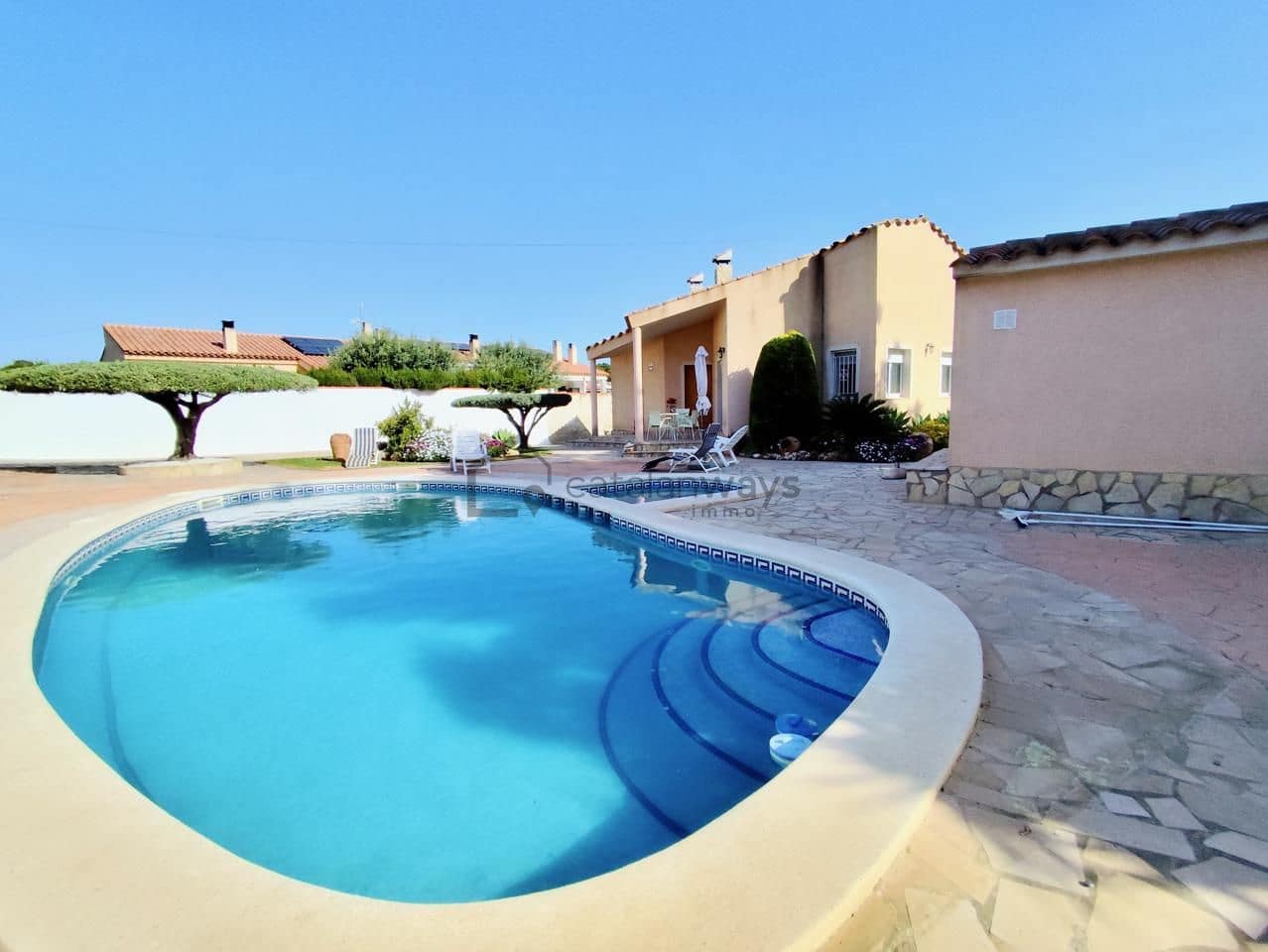 3 makuuhuone Huvila myytävänä paikassa L'Ametlla de Mar mukana uima-altaan 
autotalli - 380 000 € (Ref: 9776890)