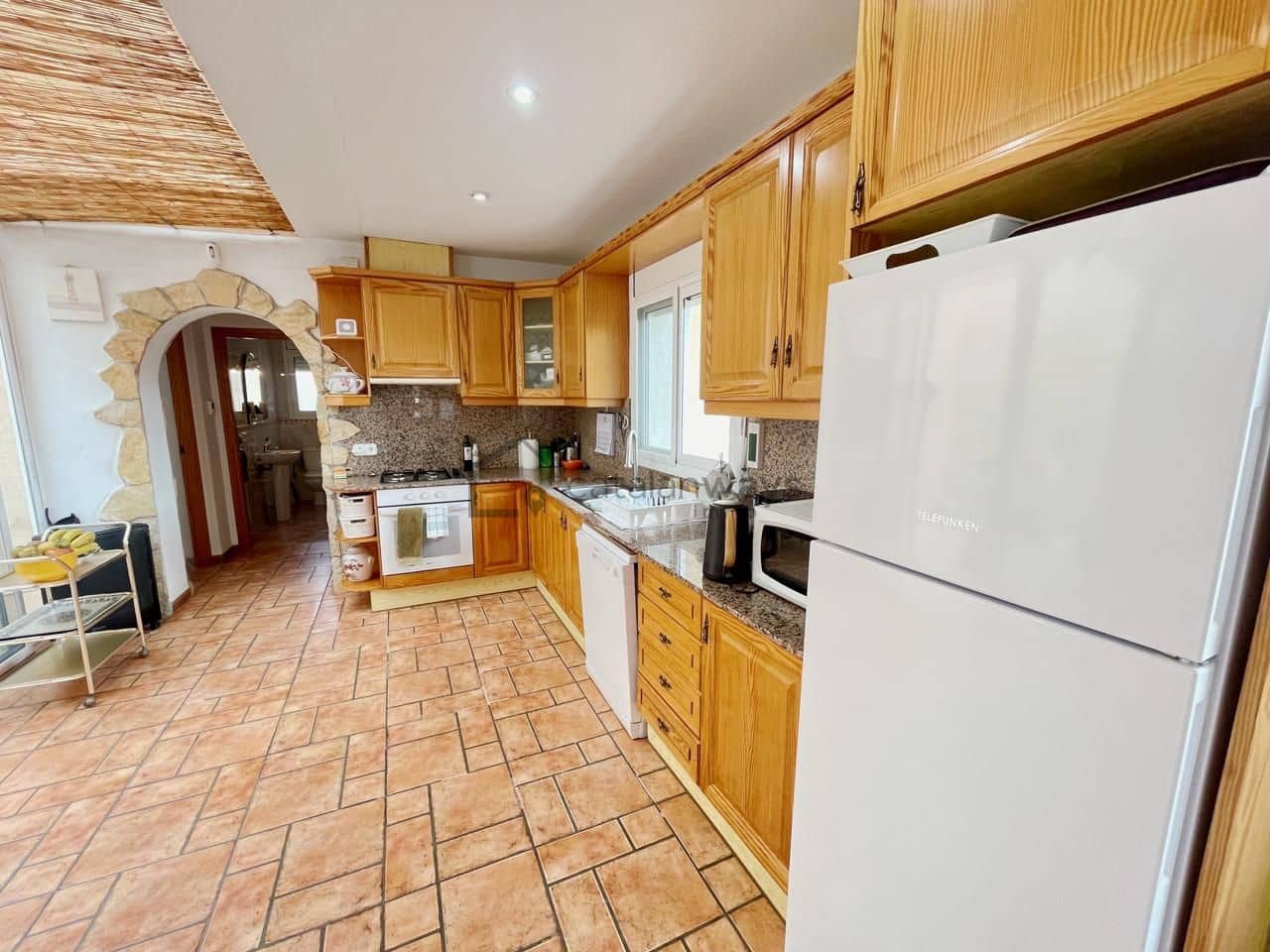 3 makuuhuone Huvila myytävänä paikassa L'Ametlla de Mar mukana uima-altaan 
autotalli - 380 000 € (Ref: 9776890)