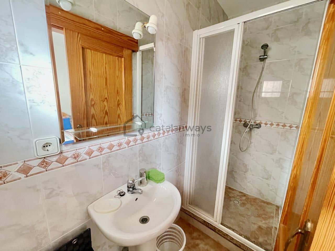 3 makuuhuone Huvila myytävänä paikassa L'Ametlla de Mar mukana uima-altaan 
autotalli - 380 000 € (Ref: 9776890)