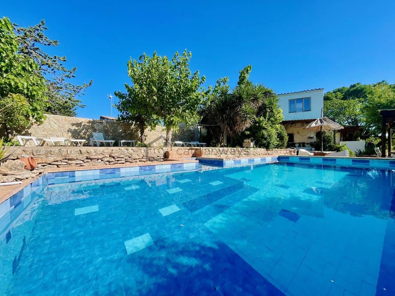 11 soveværelse Finca/Landehus til salg i Rasquera med swimmingpool - € 730.000 (Ref: 9854395)