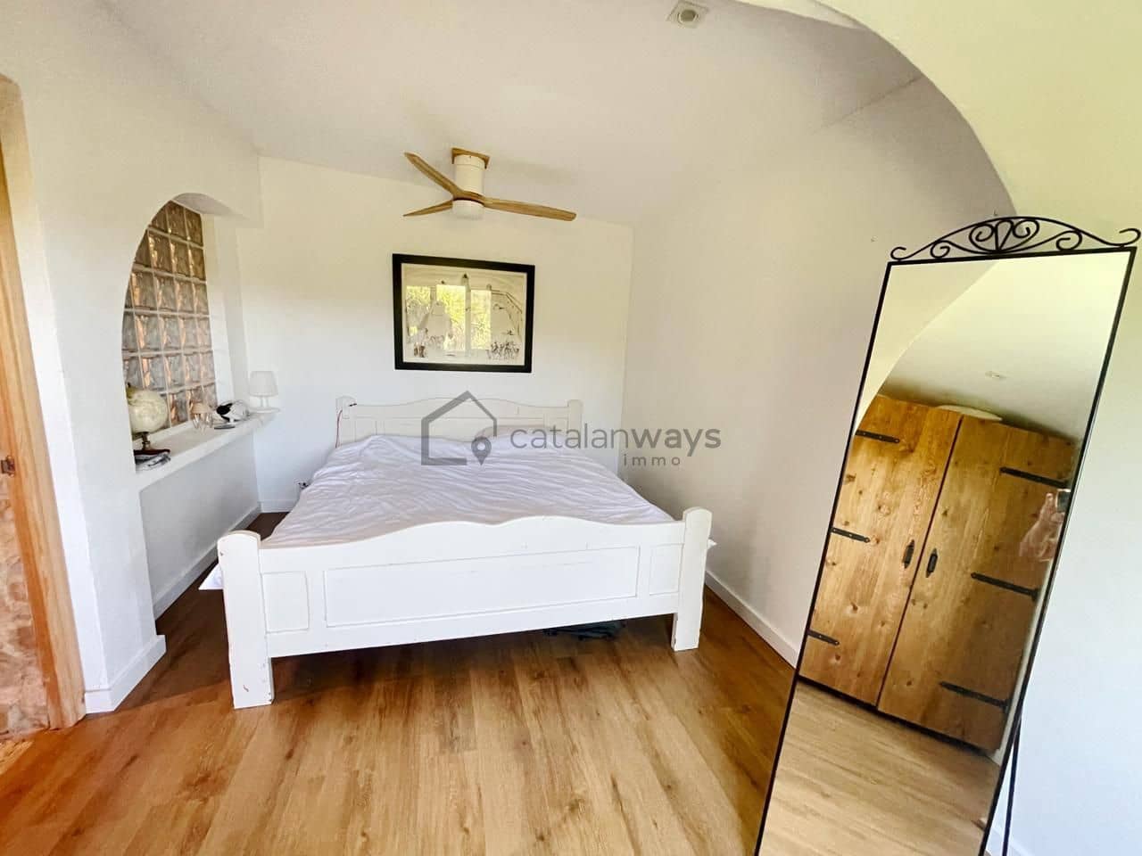 11 soveværelse Finca/Landehus til salg i Rasquera med swimmingpool - € 730.000 (Ref: 9854395)