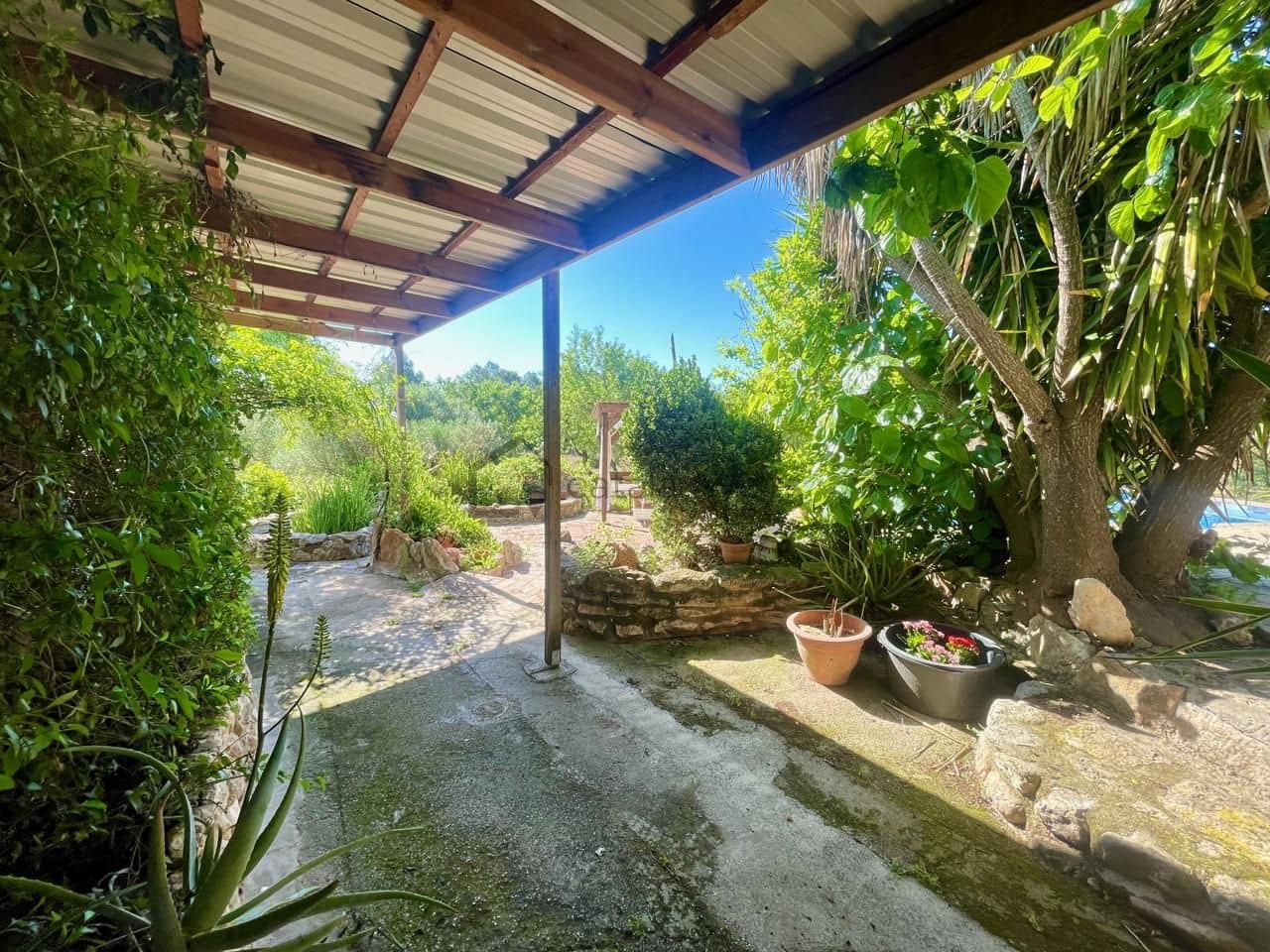 11 soveværelse Finca/Landehus til salg i Rasquera med swimmingpool - € 730.000 (Ref: 9854395)