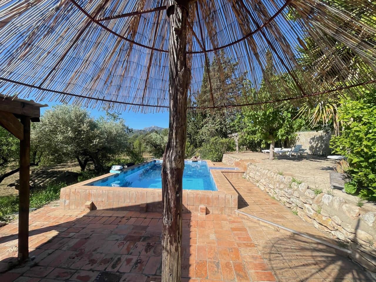 11 soveværelse Finca/Landehus til salg i Rasquera med swimmingpool - € 730.000 (Ref: 9854395)