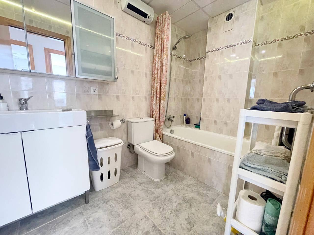 3 bedroom Flat for sale in L'Ampolla with garage - € 225,000 (Ref: 9938687)