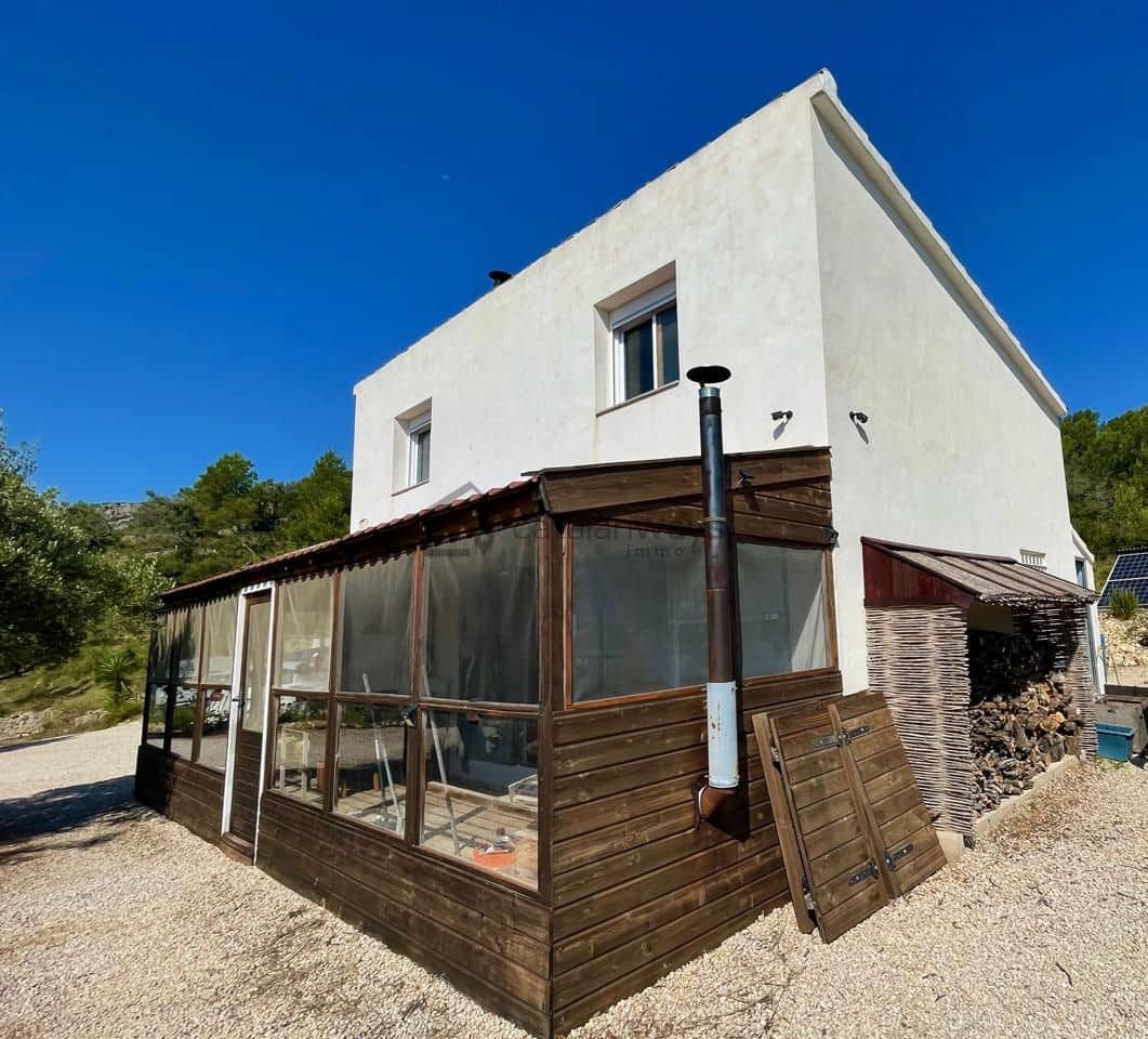 3 slaapkamer Finca/Landhuis te koop in Tortosa - € 285.000 (Ref: 9953553)