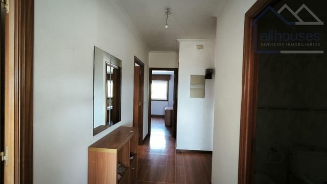 3 makuuhuone Kattohuoneisto myytävänä paikassa Mos - 135 000 € (Ref: 9417260)