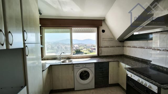 3 makuuhuone Kattohuoneisto myytävänä paikassa Mos - 135 000 € (Ref: 9417260)