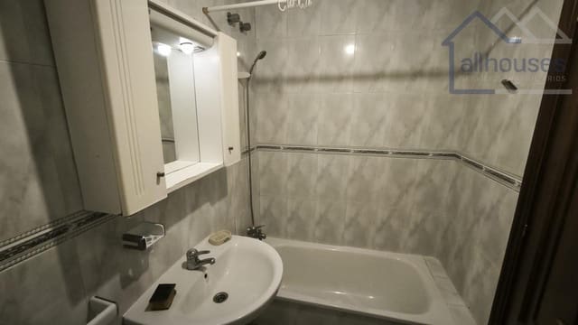 3 makuuhuone Kattohuoneisto myytävänä paikassa Mos - 135 000 € (Ref: 9417260)