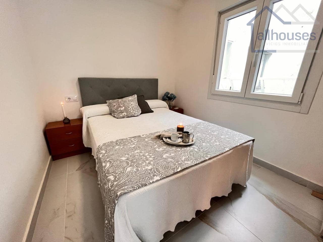 5 bedroom Flat for sale in Pontevedra city - € 300,000 (Ref: 9417265)