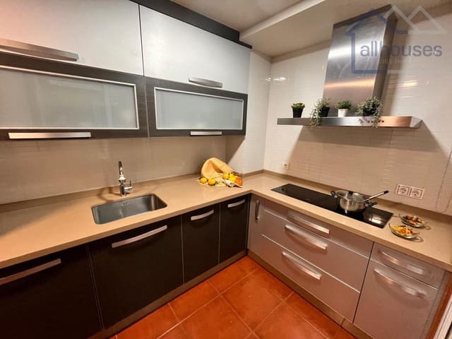 Piso de 3 habitaciones en Pontevedra ciudad en venta con garaje - 325.000 € (Ref: 9417269)