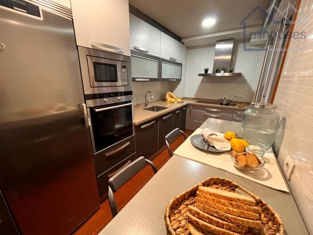 Piso de 3 habitaciones en Pontevedra ciudad en venta con garaje - 325.000 € (Ref: 9417269)