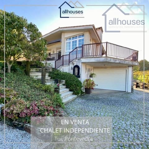 4 bedroom Townhouse for sale in Tui with garage - € 415,000 (Ref: 9417271)