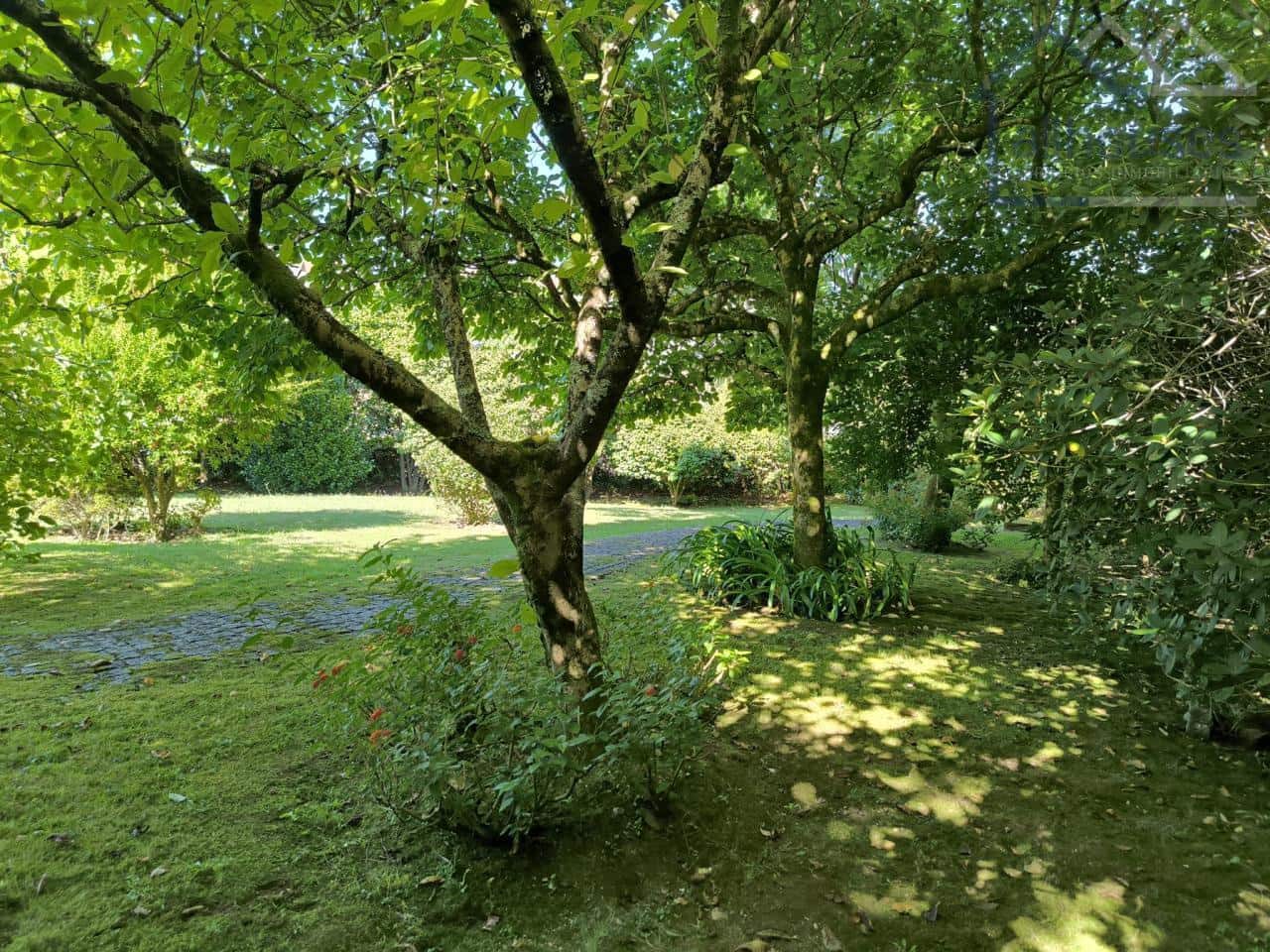 4 bedroom Townhouse for sale in Tui with garage - € 415,000 (Ref: 9417271)