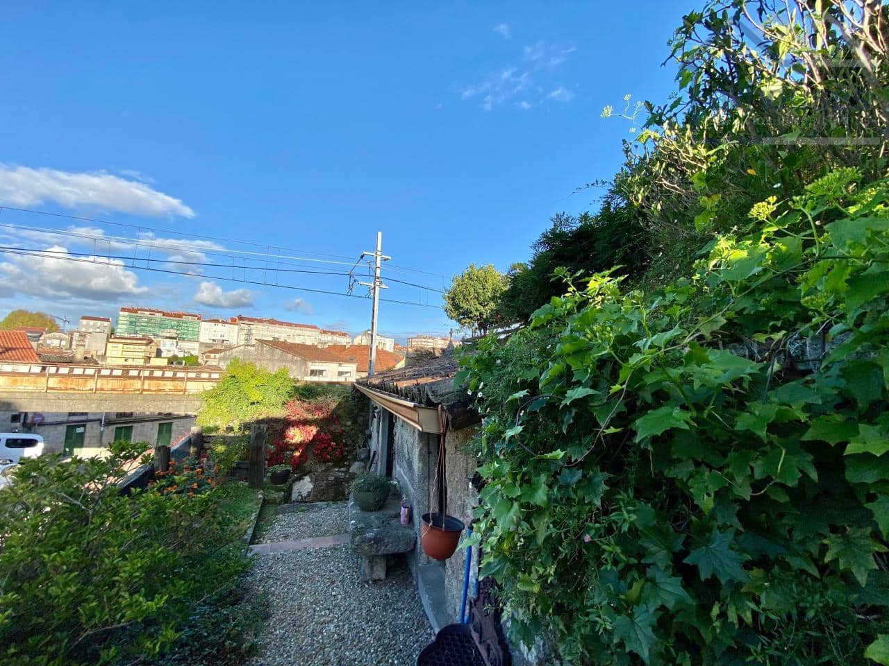 4 bedroom Townhouse for sale in Tui with garage - € 415,000 (Ref: 9417271)