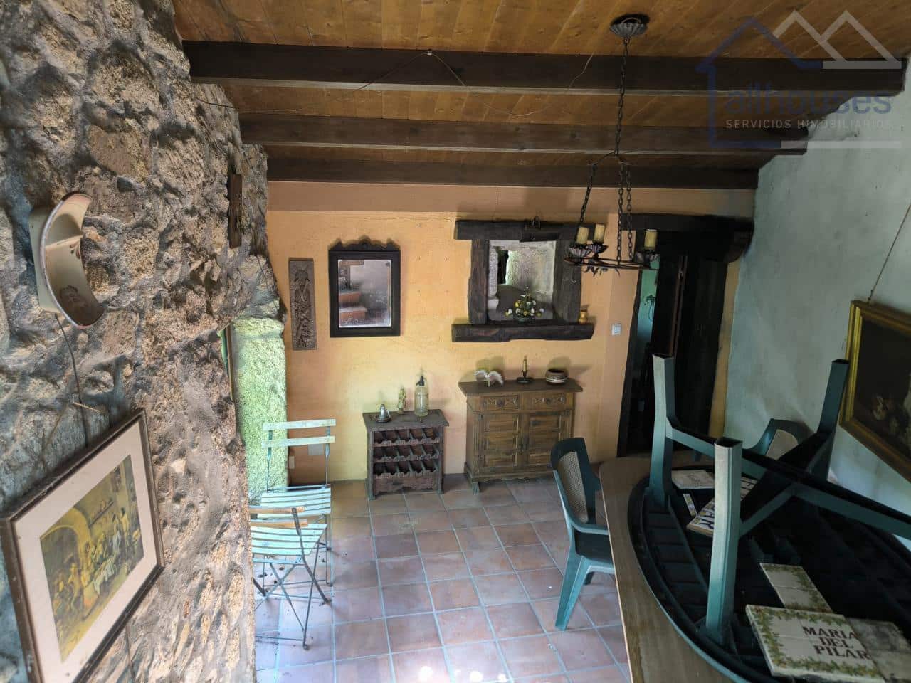 4 bedroom Townhouse for sale in Tui with garage - € 415,000 (Ref: 9417271)