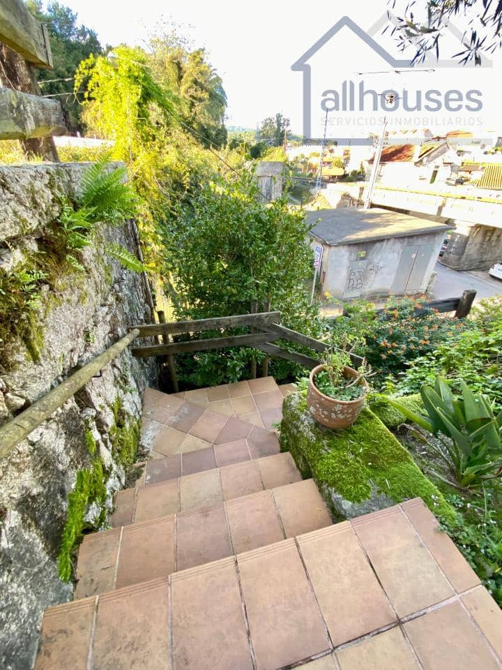 4 bedroom Townhouse for sale in Tui with garage - € 415,000 (Ref: 9417271)