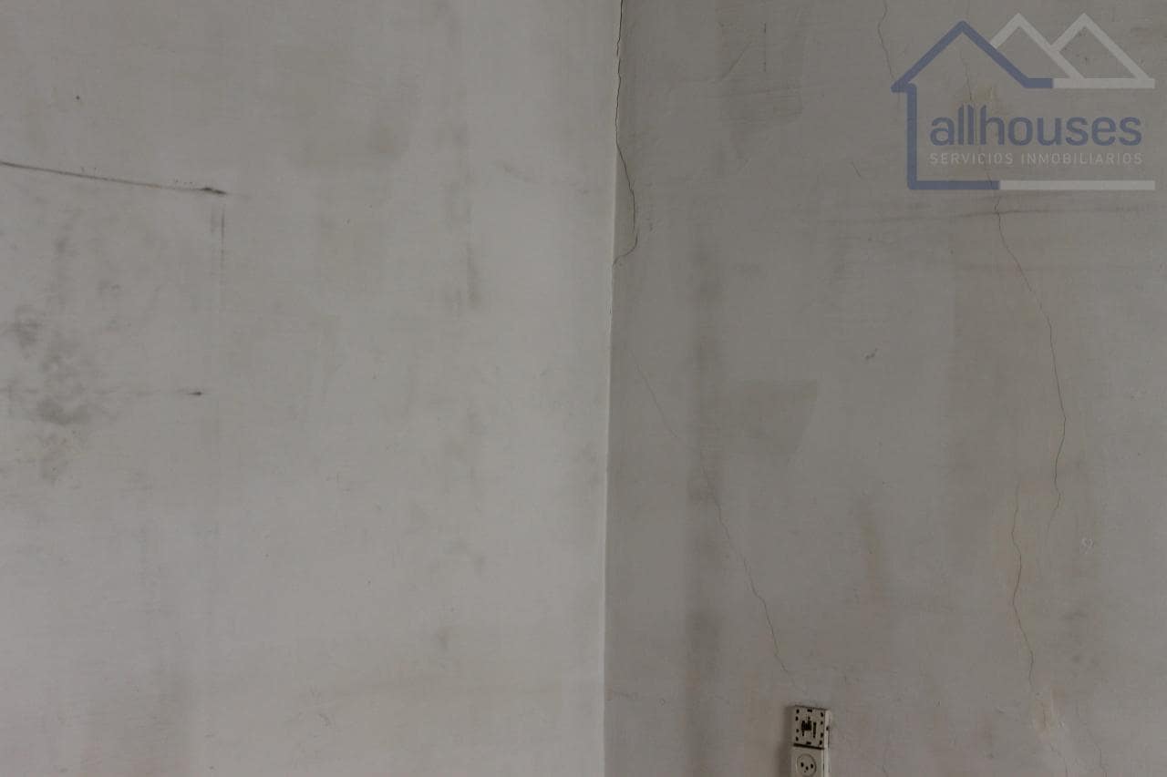 3 bedroom Townhouse for sale in A Guarda - € 75,000 (Ref: 9417274)