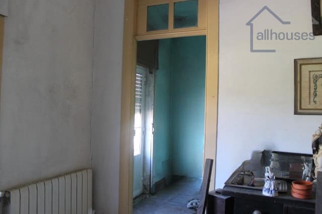 6 bedroom Townhouse for sale in O Rosal - € 125,000 (Ref: 9417275)