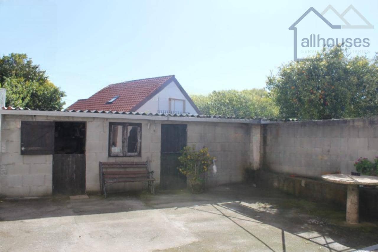 6 bedroom Townhouse for sale in O Rosal - € 125,000 (Ref: 9417275)