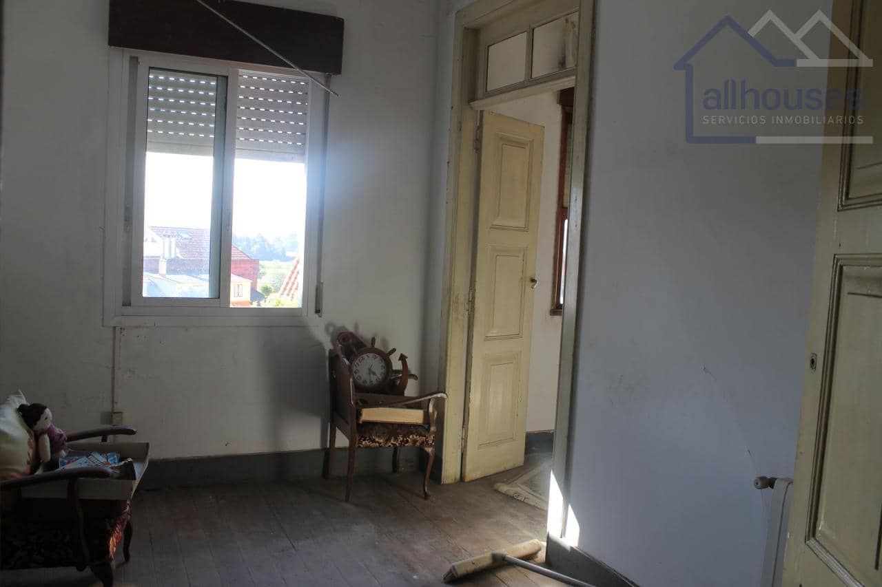 6 bedroom Townhouse for sale in O Rosal - € 125,000 (Ref: 9417275)