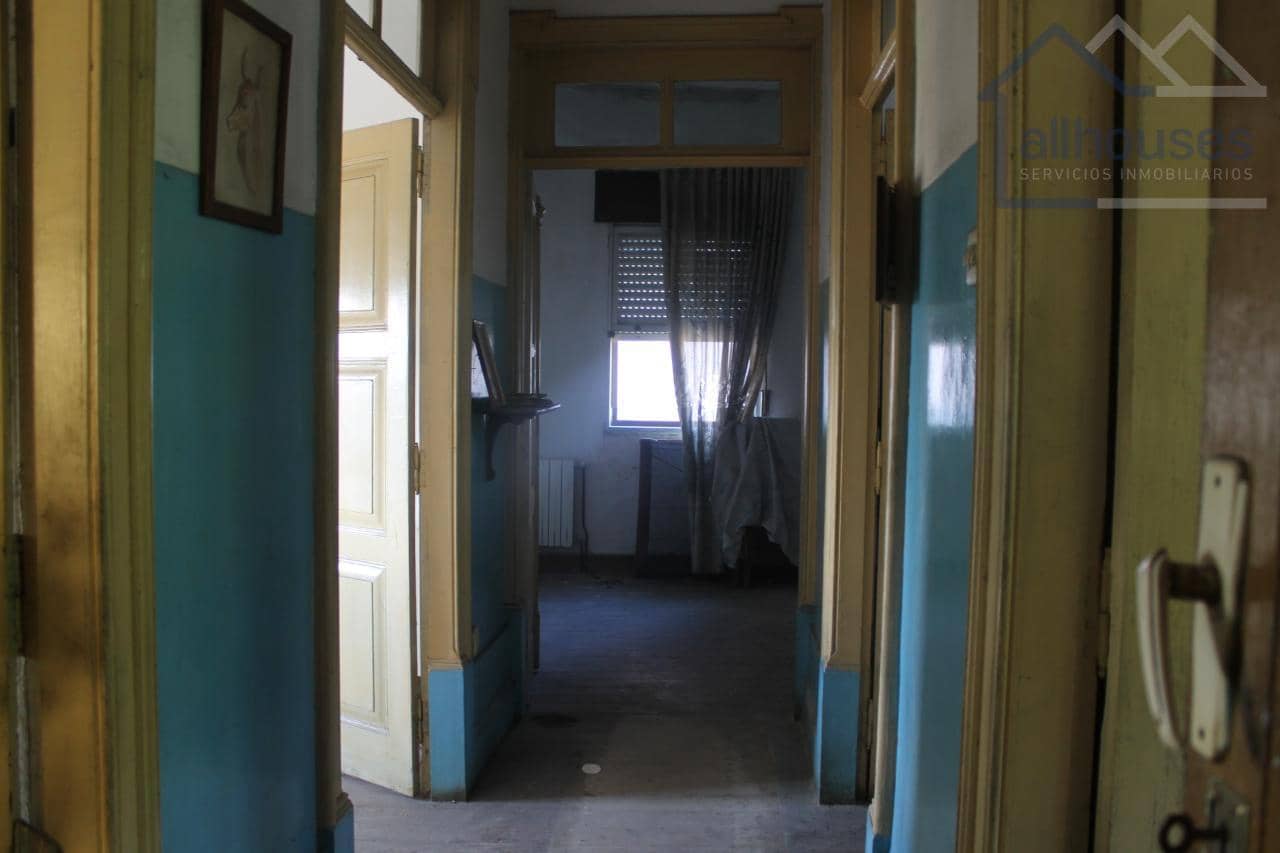 6 bedroom Townhouse for sale in O Rosal - € 125,000 (Ref: 9417275)