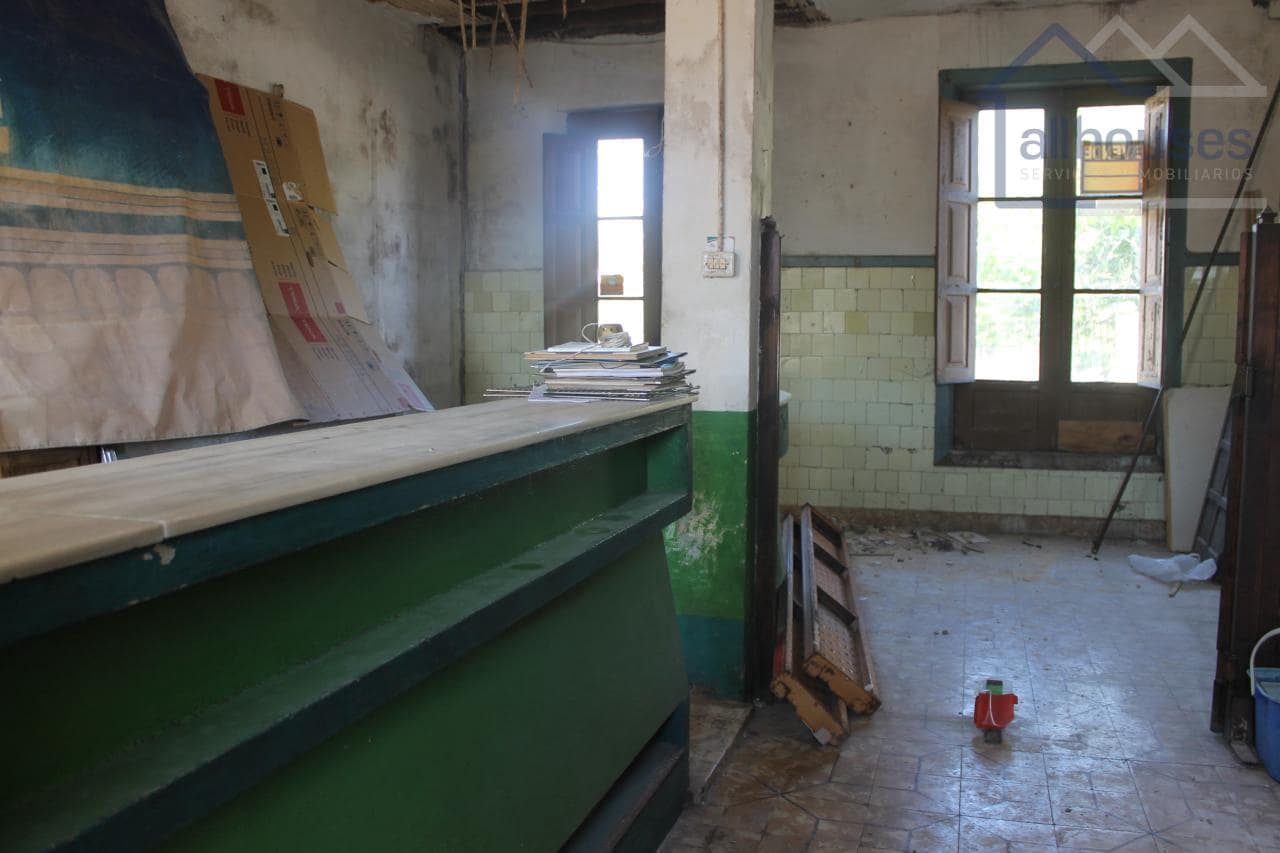 6 bedroom Townhouse for sale in O Rosal - € 125,000 (Ref: 9417275)