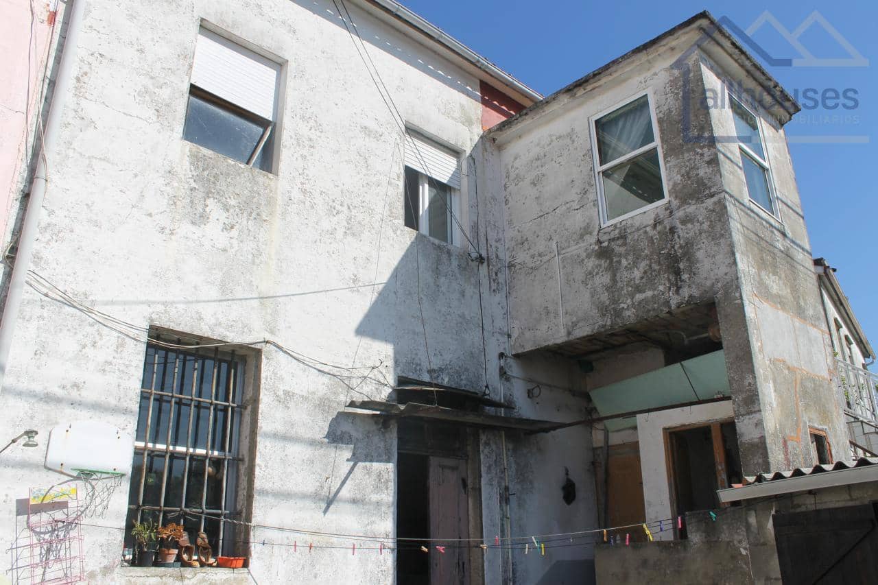 6 bedroom Townhouse for sale in O Rosal - € 125,000 (Ref: 9417275)