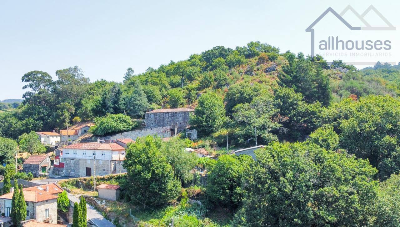 3 bedroom Finca/Country House for sale in Covelo - € 120,000 (Ref: 9417276)