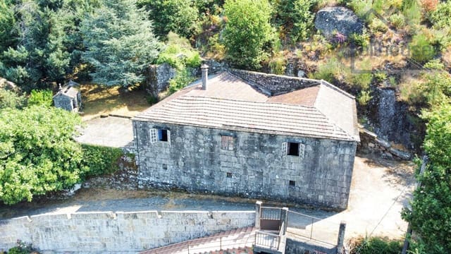 3 makuuhuone Maalaistalo myytävänä paikassa Covelo - 120 000 € (Ref: 9417276)