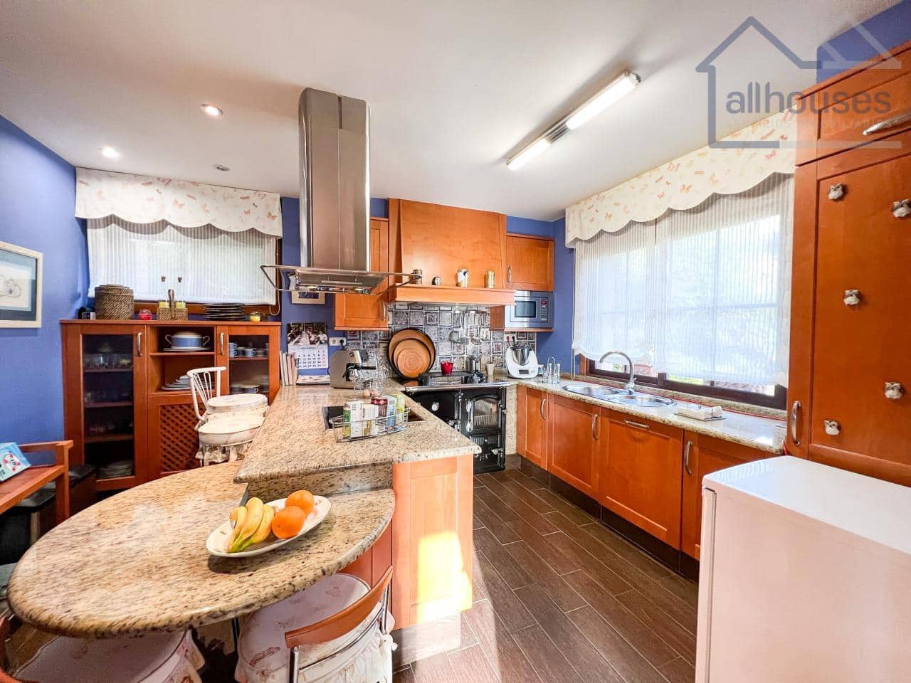 Chalet de 4 habitaciones en Mondariz-Balneario en venta con piscina garaje - 450.000 € (Ref: 9417277)