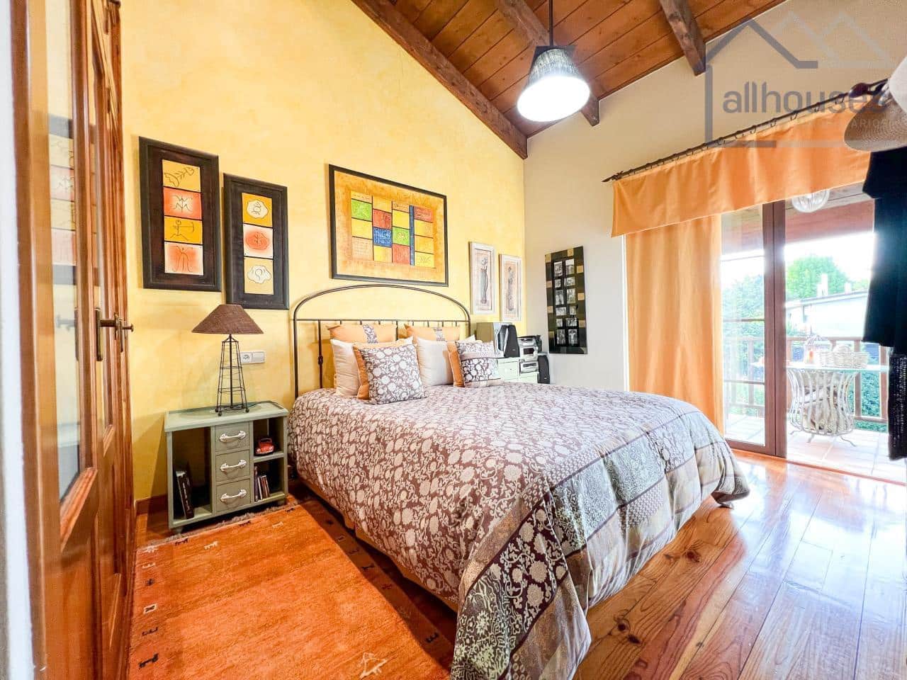 Chalet de 4 habitaciones en Mondariz-Balneario en venta con piscina garaje - 450.000 € (Ref: 9417277)