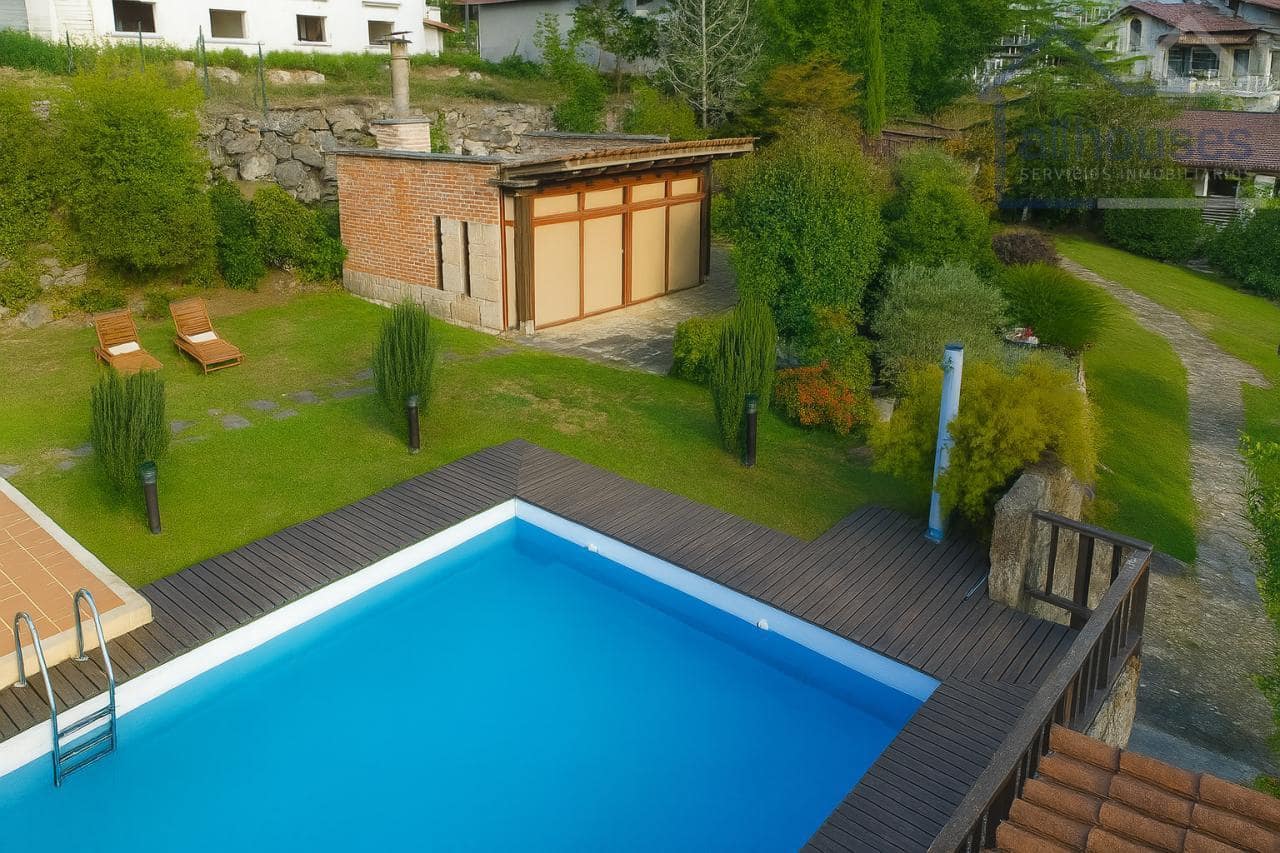 Chalet de 4 habitaciones en Mondariz-Balneario en venta con piscina garaje - 450.000 € (Ref: 9417277)