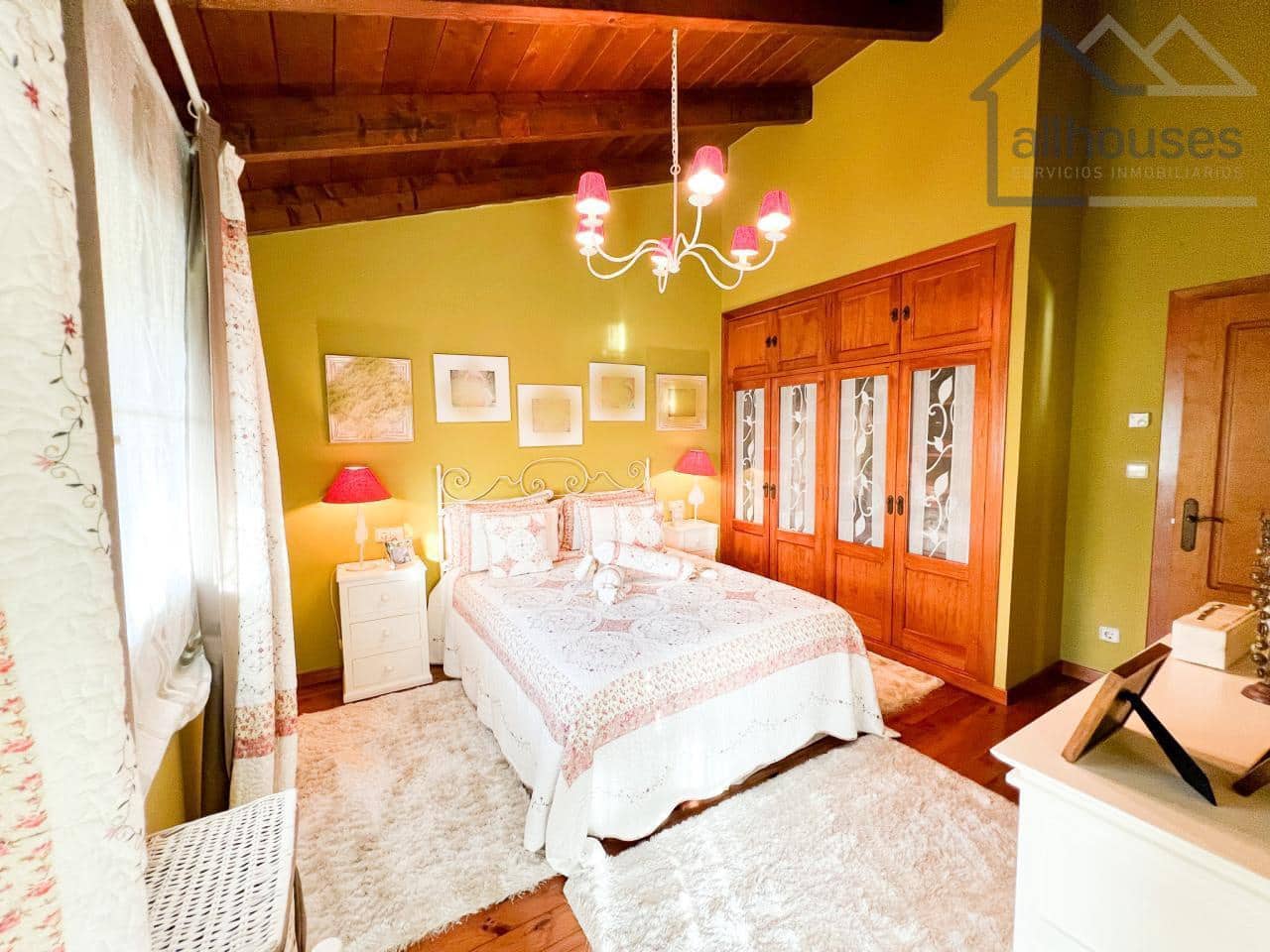 Chalet de 4 habitaciones en Mondariz-Balneario en venta con piscina garaje - 450.000 € (Ref: 9417277)