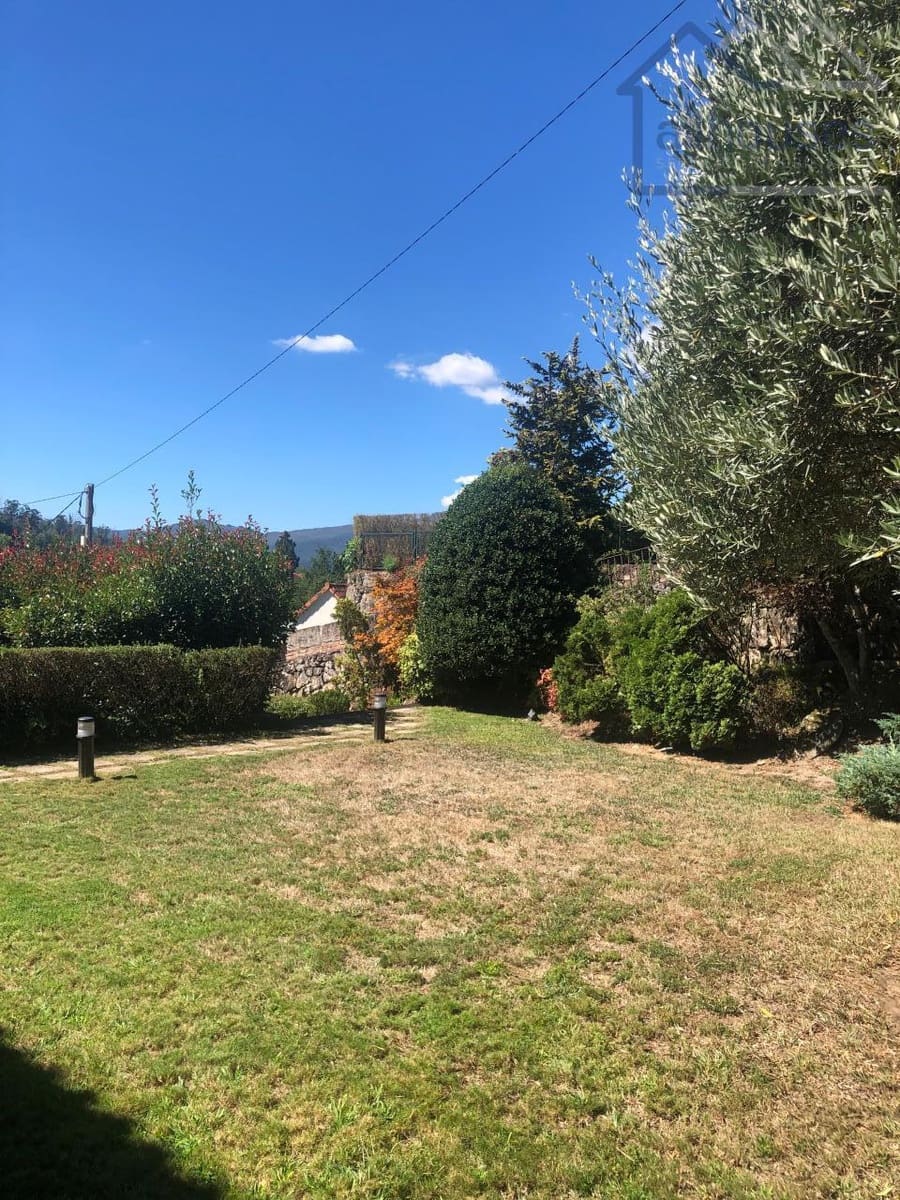 Chalet de 4 habitaciones en Mondariz-Balneario en venta con piscina garaje - 450.000 € (Ref: 9417277)