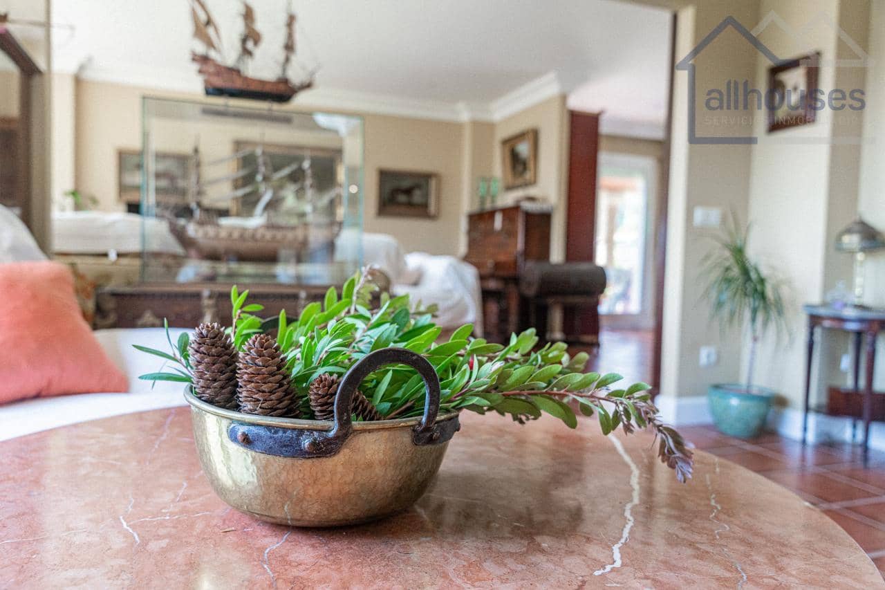 5 bedroom Villa for sale in Baiona with pool garage - € 998,000 (Ref: 9417278)