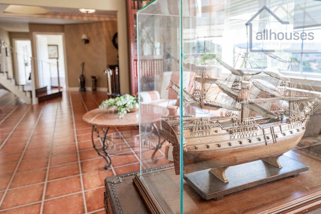 5 bedroom Villa for sale in Baiona with pool garage - € 998,000 (Ref: 9417278)