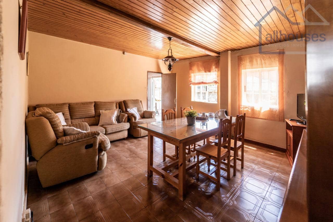 5 bedroom Finca/Country House for sale in Carballeda de Avia - € 249,000 (Ref: 9417279)