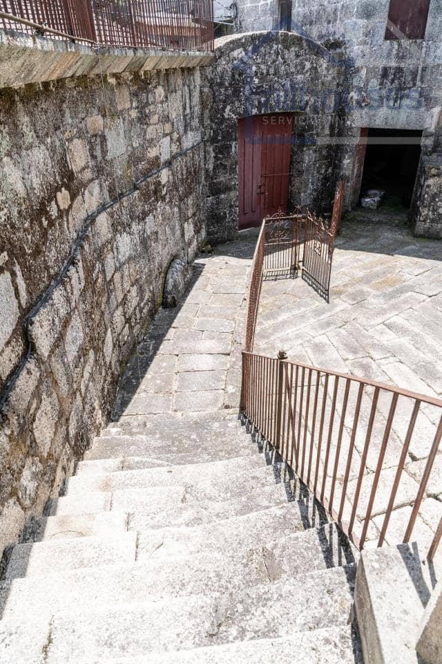 5 bedroom Finca/Country House for sale in Carballeda de Avia - € 249,000 (Ref: 9417279)