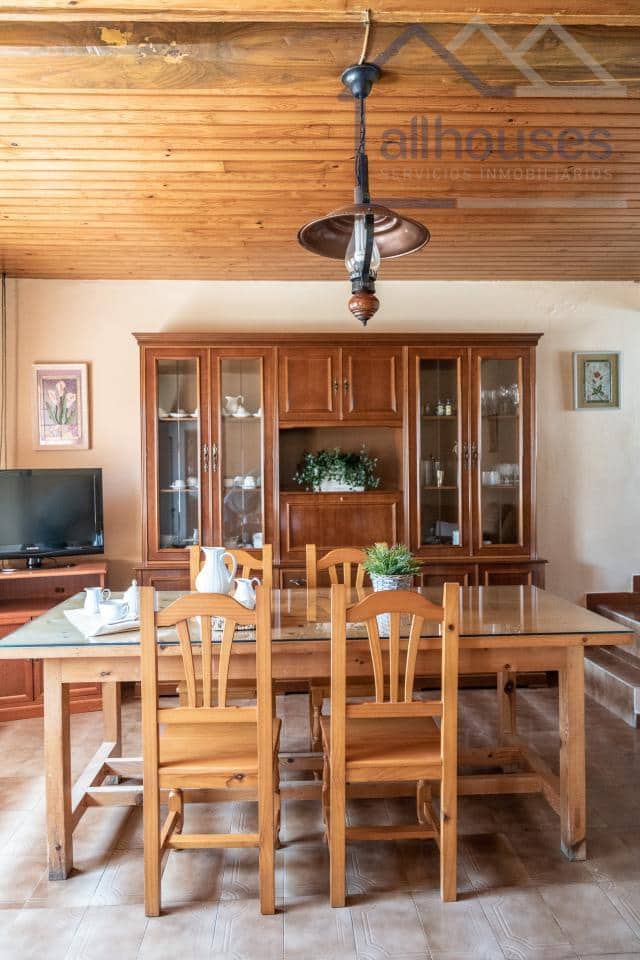 5 bedroom Finca/Country House for sale in Carballeda de Avia - € 249,000 (Ref: 9417279)