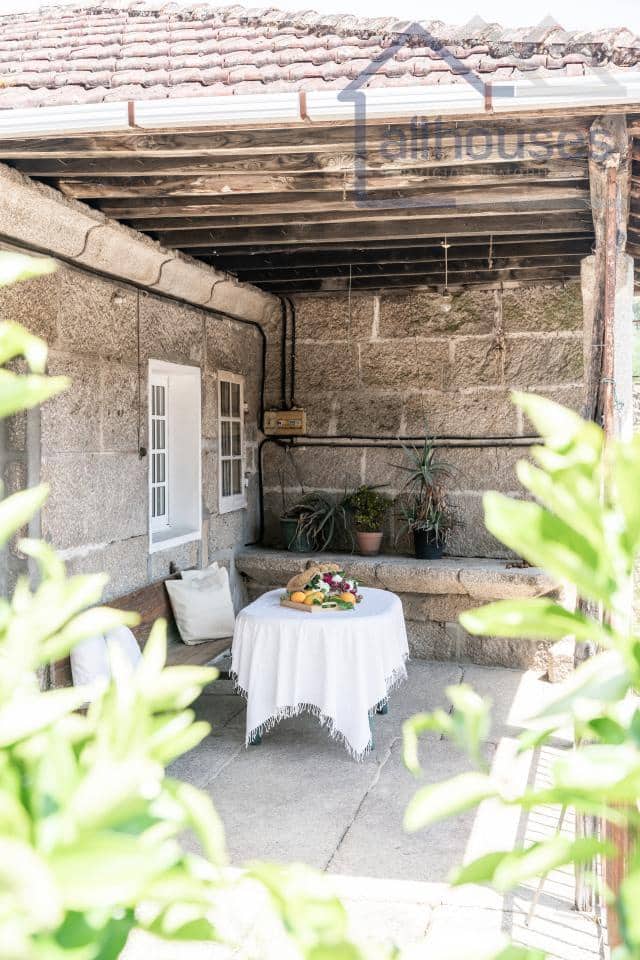 5 bedroom Finca/Country House for sale in Carballeda de Avia - € 249,000 (Ref: 9417279)