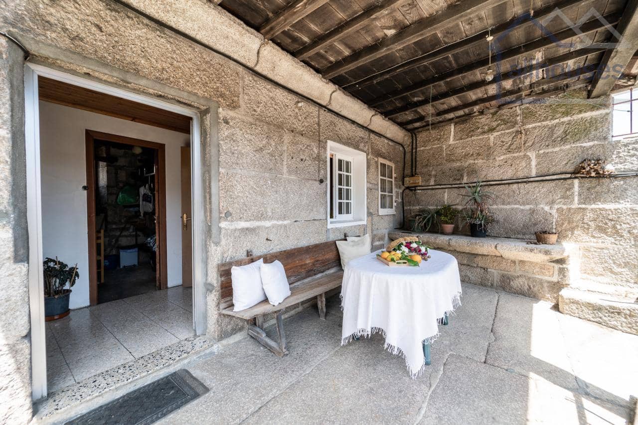 5 bedroom Finca/Country House for sale in Carballeda de Avia - € 249,000 (Ref: 9417279)