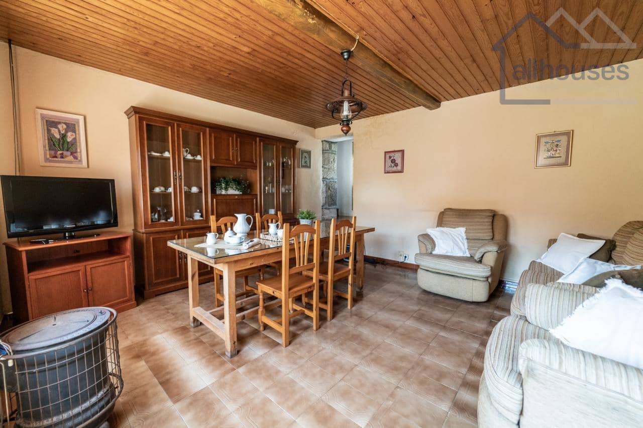 5 bedroom Finca/Country House for sale in Carballeda de Avia - € 249,000 (Ref: 9417279)