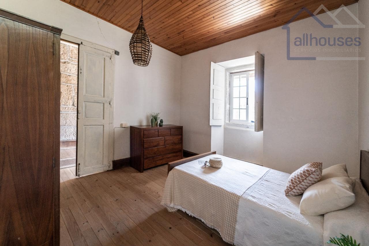 5 bedroom Finca/Country House for sale in Carballeda de Avia - € 249,000 (Ref: 9417279)