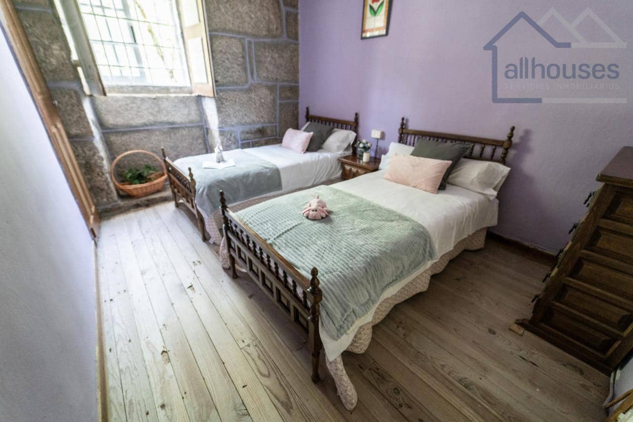 5 bedroom Finca/Country House for sale in Carballeda de Avia - € 249,000 (Ref: 9417279)