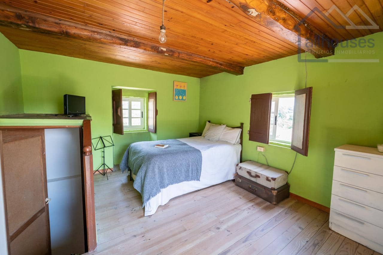 5 bedroom Finca/Country House for sale in Carballeda de Avia - € 249,000 (Ref: 9417279)