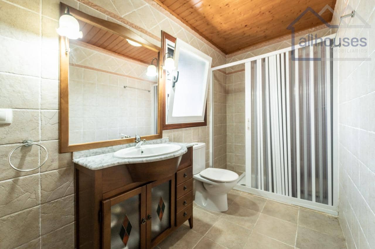 5 bedroom Finca/Country House for sale in Carballeda de Avia - € 249,000 (Ref: 9417279)