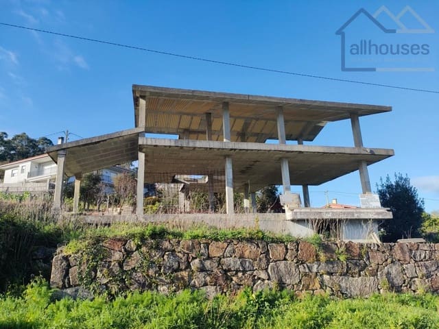 Chalet de 4 habitaciones en O Rosal en venta con garaje - 70.000 € (Ref: 9417282)
