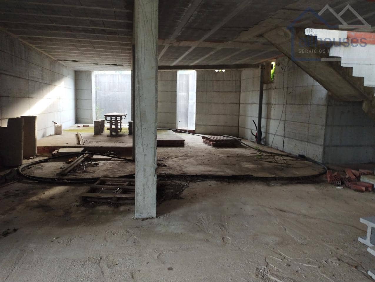 3 bedroom Villa for sale in O Rosal - € 65,000 (Ref: 9417283)